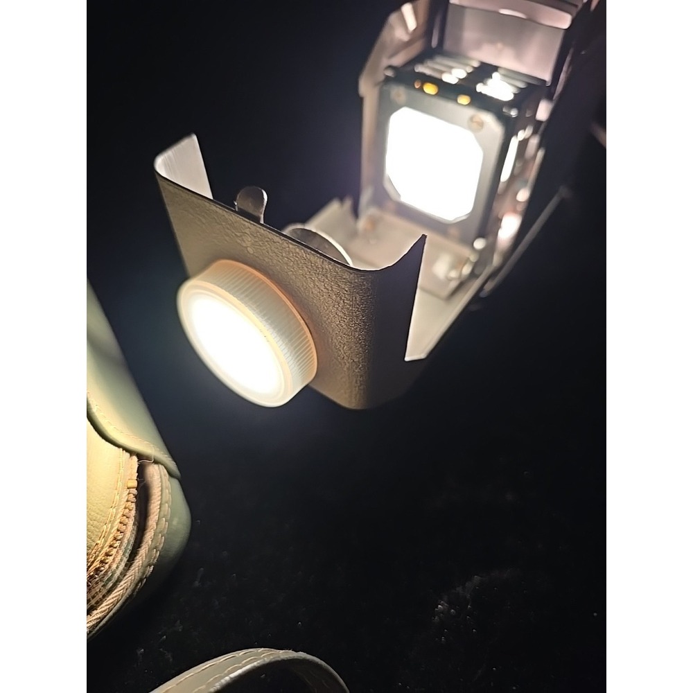 Vintage Luminar Mini Slide Projector Made In Japan With Case Tested Works! - Picture 12 of 15